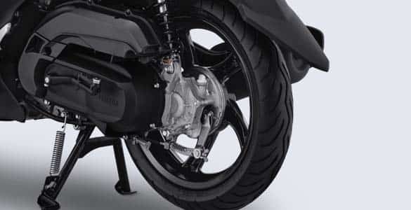 gear 125 ban tubeless dengan tapak lebar